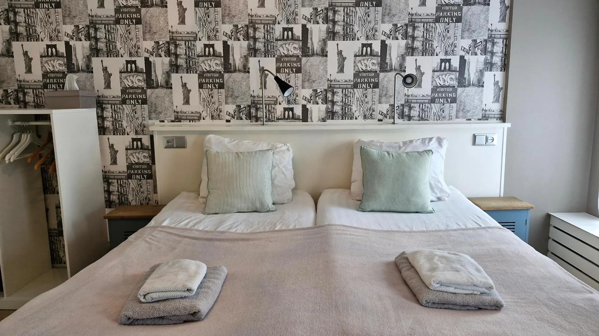 Villa Insulinde L'Aia Bed & Breakfast